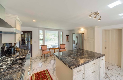 Conneaut House | Near Lake Erie, Harbor & Parks: Conneaut Getaway!