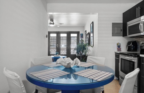 Vilomar Apartment | Near Luquillo Beach | Free Parking | Air Conditioner