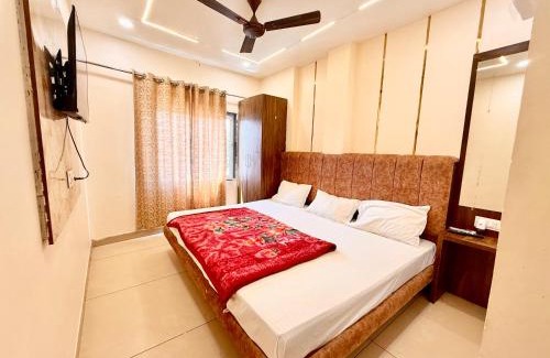 Ujjain Hotel | Near Mahakaleshwar jyotilinga HOTEL F T E,Ujjain,Near Temple & Railway station,Fully Air conditioned Rooms with Wifi And Parking,BEST HOTEL IN UJJAIN CITY