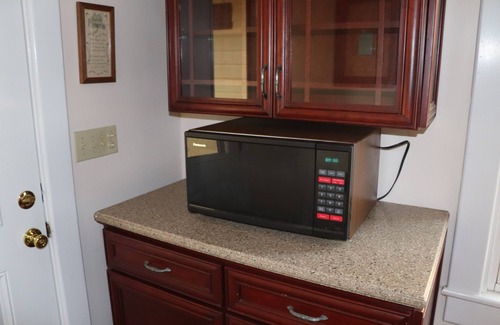 Broadway House | Near Massanutten & Bryce Resort and Much More! Game Room, Grill & Firepit