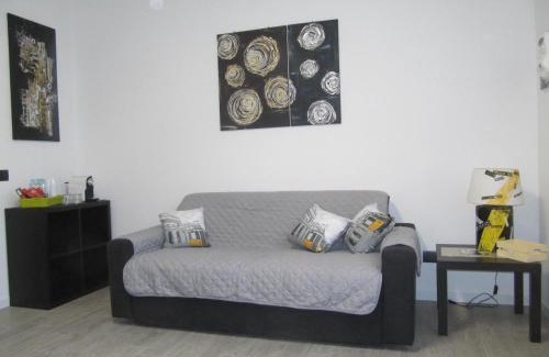 Isola del Bosco - Delle Corti Apartment | Near Milan