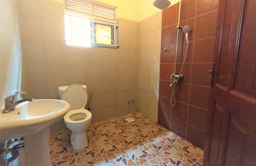 Kireka House | Near Namugongo Martyrs Memorial site, Naalya, and Ntinda.