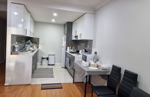 Toongabbie Apartment | Near to Toongabbie Station - 4 minutes walk