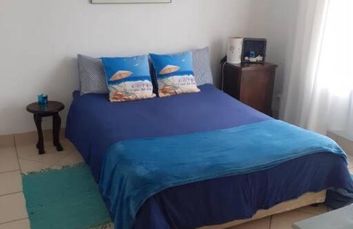 Wavecrest Apartment | NEAT & COSY - 400m to Point Park and Beach.