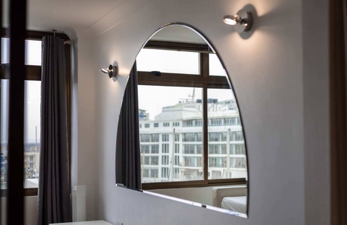 Gibraltar Apartment | Neptune Suite-hosted by Sweetstay