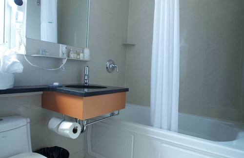 Queens Hotel | Nesva Hotel