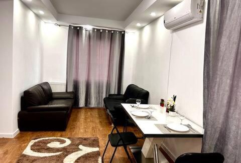 Voluntari Apartment | NEW 1BR Apartment w Parking and Fast Wi-fi