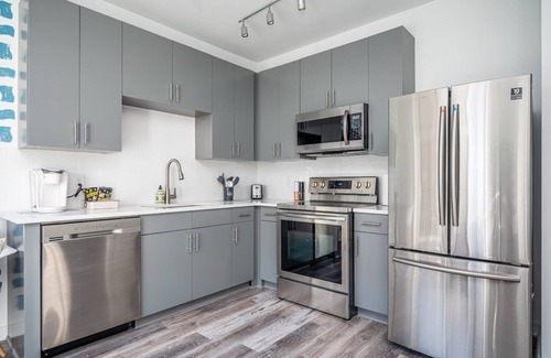 Old Fourth Ward Apartment | New 1BR with Balcony in Downtown 542Blvd205