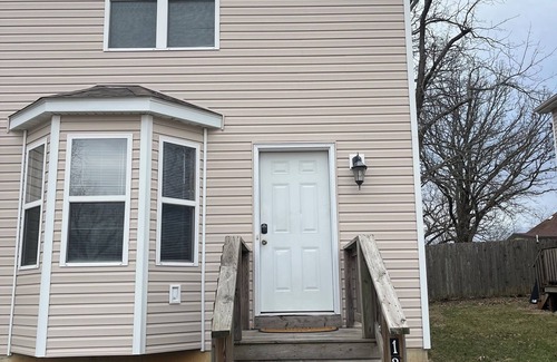 West Plains House | New 2 bedroom home near Downtown