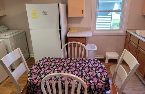 Frankfort Cottage | New! 307 HP Cottage - Very Cute with Great Downtown Location & A/C!