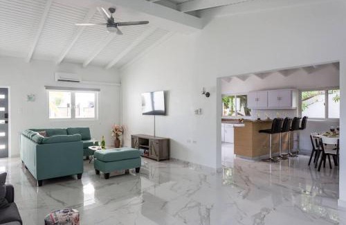 Palm Beach Villa | *NEW 3BR 2.5BA Villa w/Pool in Palm Beach