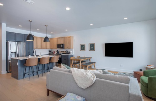 Crested Butte South House | NEW 3BR/3BA Townhome w/Mountain Views, Heated Garage with Walk to Brewery - CB2
