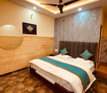 Sitapur Hotel | NEW BASERA HOTEL