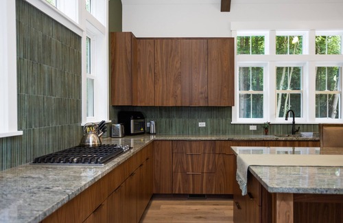 Shorewood-Tower Hills-Harbert House | New Built in 2024! 1/3 Mile 2 Beach AND Family Fun