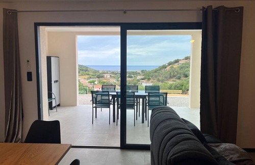 Bastelicaccia Apartment | New, comfortable, air-conditioned villa, 5/7 pers, sea and mountain views