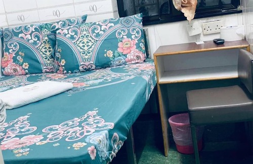 Tsim Sha Tsui House | NEW COSMOS GUEST HOUSE