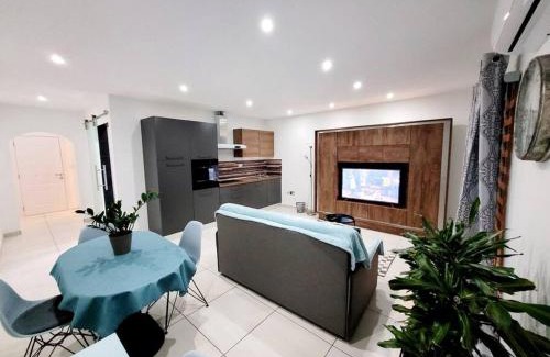 San Gwann Apartment | New&Cosy Apartment with Balcony