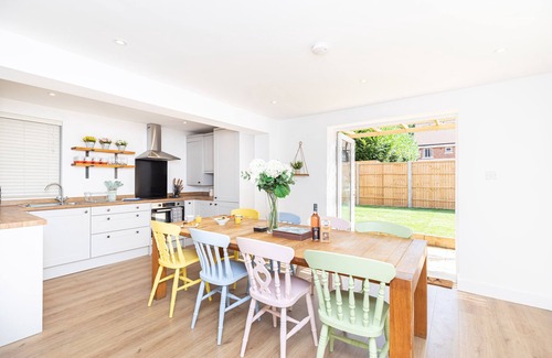 New Forest District Cottage | New Cottage Sleeps 9 central location