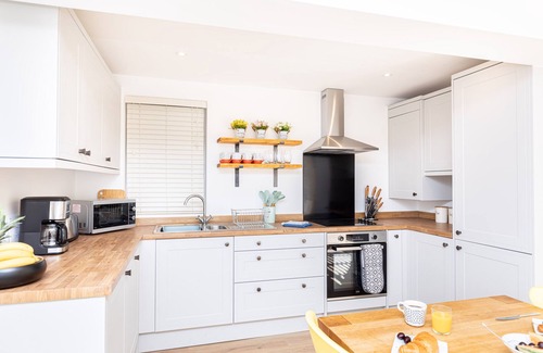 New Forest District Cottage | New Cottage Sleeps 9 central location