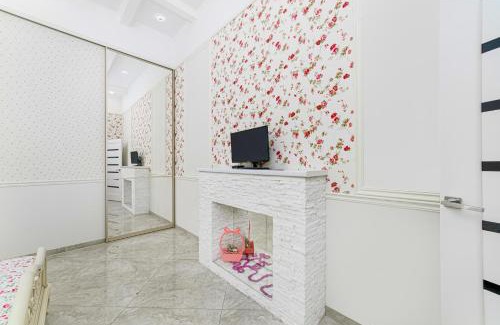 Odessa City Center Apartment | NEW!Designer apartment on Deribasovskaya