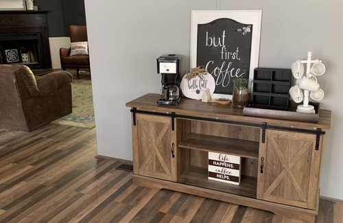 Nelsonville House | New for FALL 2022! The Foundry 15 minutes from Hocking Hills or Ohio University.