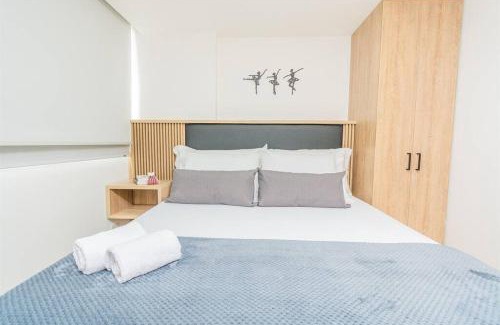 El Tesoro Apartment | NEW! Homey Loft El Tesoro-Fast Wifi