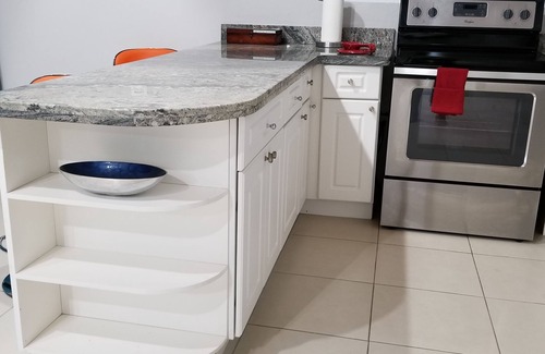 New Kingston Apartment | New Kingston Guest Apartment at Donhead