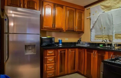 New Kingston Apartment | New Kingston Guest Apt at Dorchester