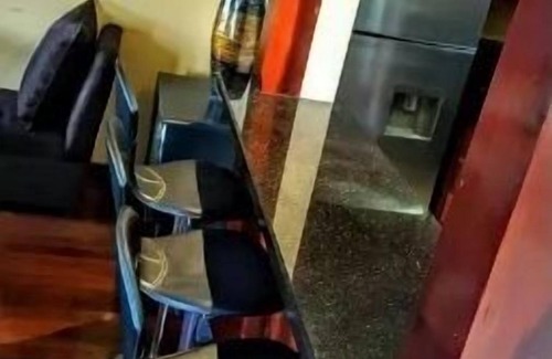 New Kingston Apartment | New Kingston Guest Apt at Dorchester