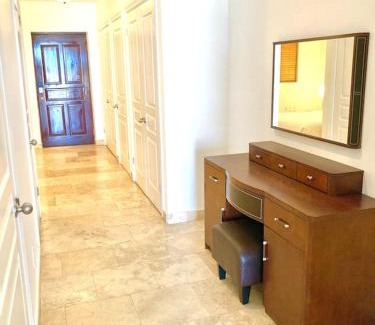 The Bight Apartment | New Listing La Vista Azul Spacious 1 Bedroom Condo