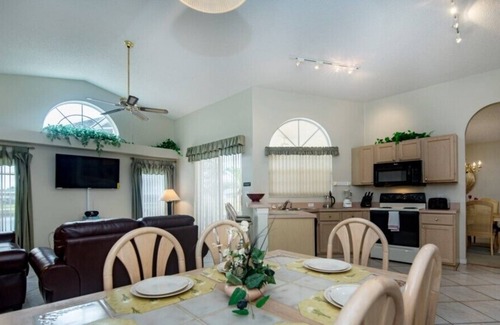 Sunridge Woods House | New Listing! Sunridge Woods, 7mi to Disney & 17mi to Universal - FS370170