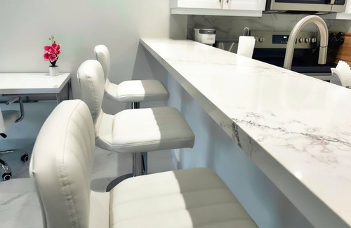 Leeward Settlement Condo | NEW LISTING: 1Bedroom Luxury Large Spacious Modern Condo close to Grace Bay