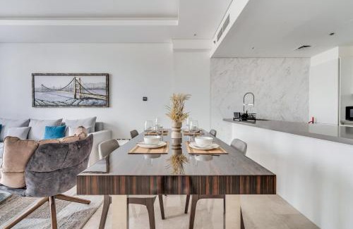 Al Quoz Apartment | New Luxury 1BR Apart Business Bay with Balcony