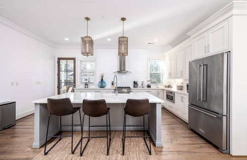 Oakhurst House | New Oakhurst Cottage # 1 Charlotte