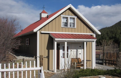 Buena Vista Cottage | New! Perfect Summer Cottage, Min. from Buena Vista, adjacent to National Forest!