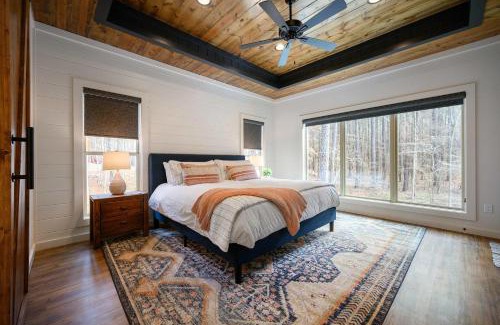 Broken Bow House | New Sauna Arcade Firepit & Spa - Sleeps 10