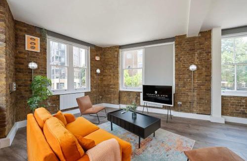 Hoxton West House | New & Spacious Studio in Old St