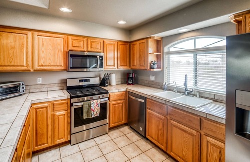 Fort Mohave House | NEW! Summer Fun on Golf Course & Near River or Lake