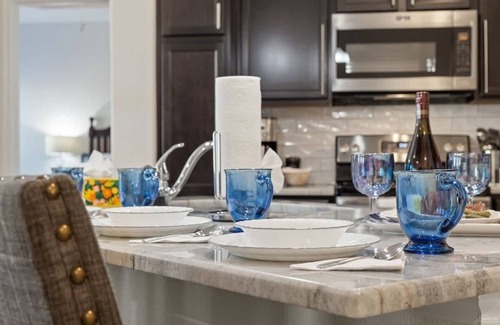 Temple House | New* Temple 6 Bd Home, Safe Neighborhood, Close to BS&W, UMHB, Insurance, Family