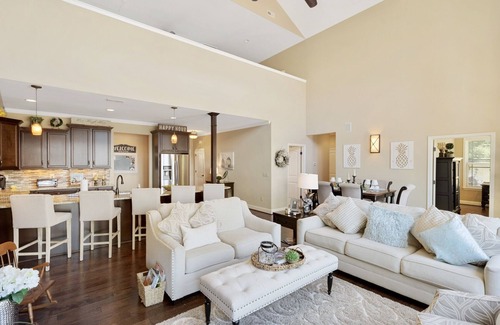 Seneca House | New to VRBO! Big water views, private dock, pool table, 15 min Clemson!
