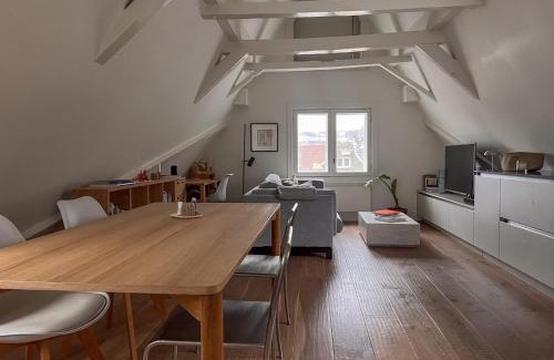 Burgwallen Nieuwe Zijde Apartment | New V