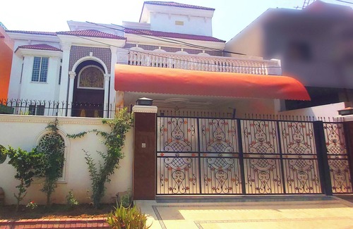 Lahore House | Newly Build Fully Furnished House with all Necessities, Security and Privacy
