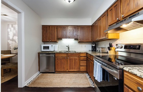 Cotswold Condo | Newly Remodeled Condo Near Uptown