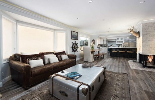 Lantern District House | Newly remodeled Lantern village home, excellent for entertaining