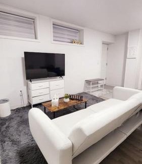Niagara Falls Apartment | Newly Renovated One Bedroom Unit USA SIDE