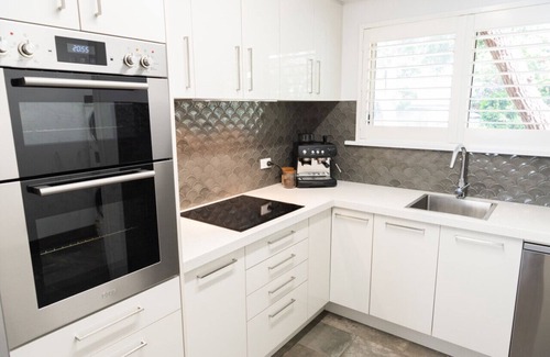 Newport Apartment | Newport Beach Pad - Great Location
