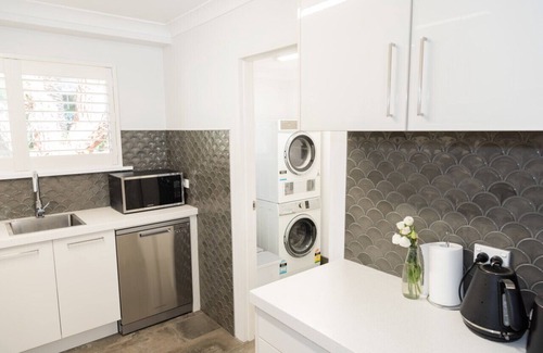 Newport Apartment | Newport Beach Pad - Great Location