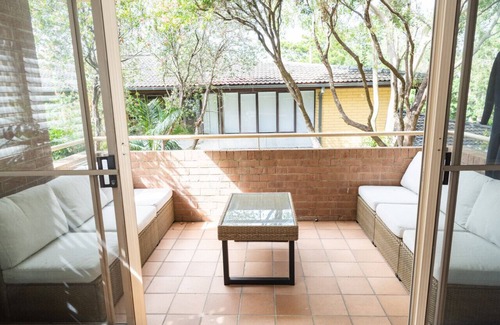 Newport Apartment | Newport Beach Pad - Great Location
