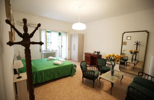 Tuscolano House | Next Stop Roma Affittacamere Casilino