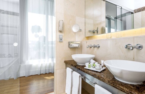 Mitte Hotel | NH Collection Berlin Mitte Friedrichstrasse